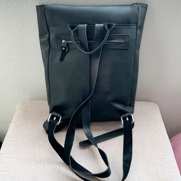 POL Hunter Green Leather Backpack - Picture 2 of 10